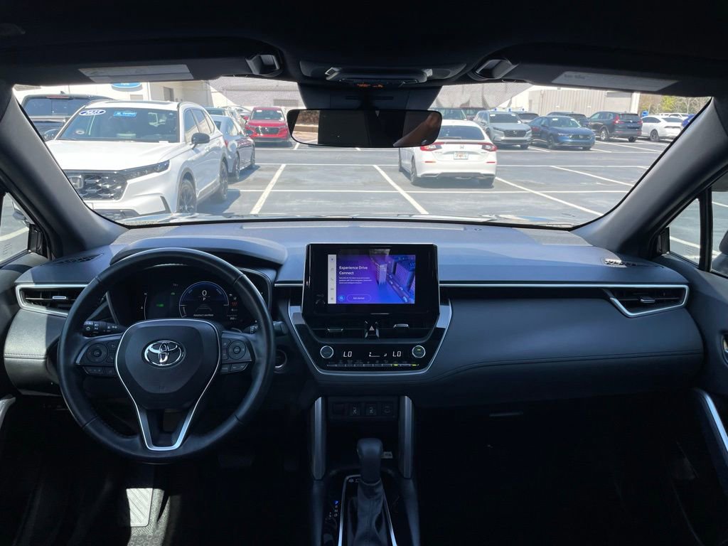 Used 2023 Toyota Corolla Cross XSE w/ Convenience Package image 10