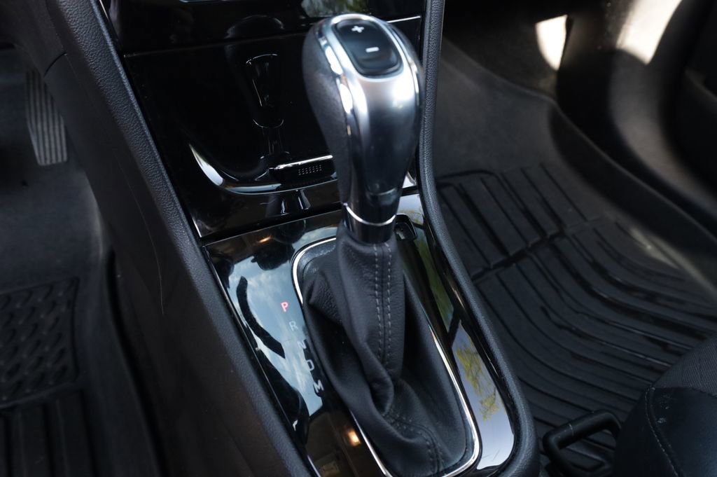 Used 2019 Buick Encore Preferred w/ Safety Package image 10