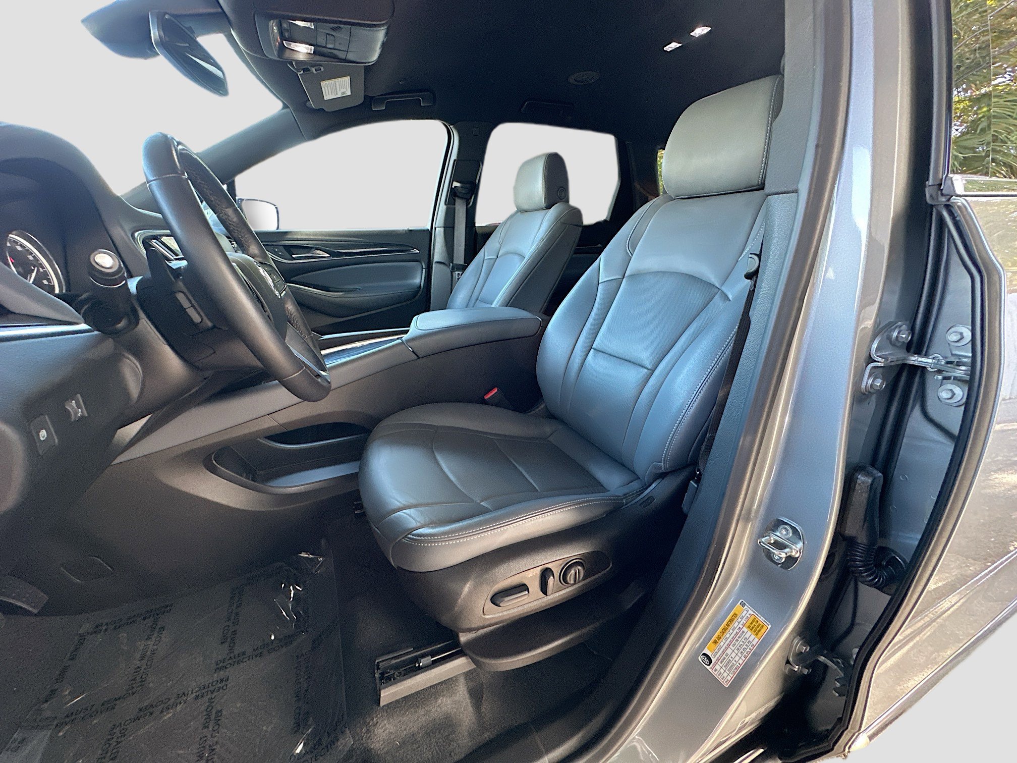 Used 2024 Buick Enclave Essence w/ Sport Touring Edition image 19