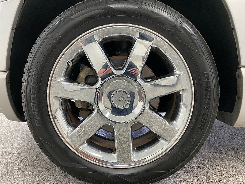 Used 2005 Chrysler Pacifica Limited image 22