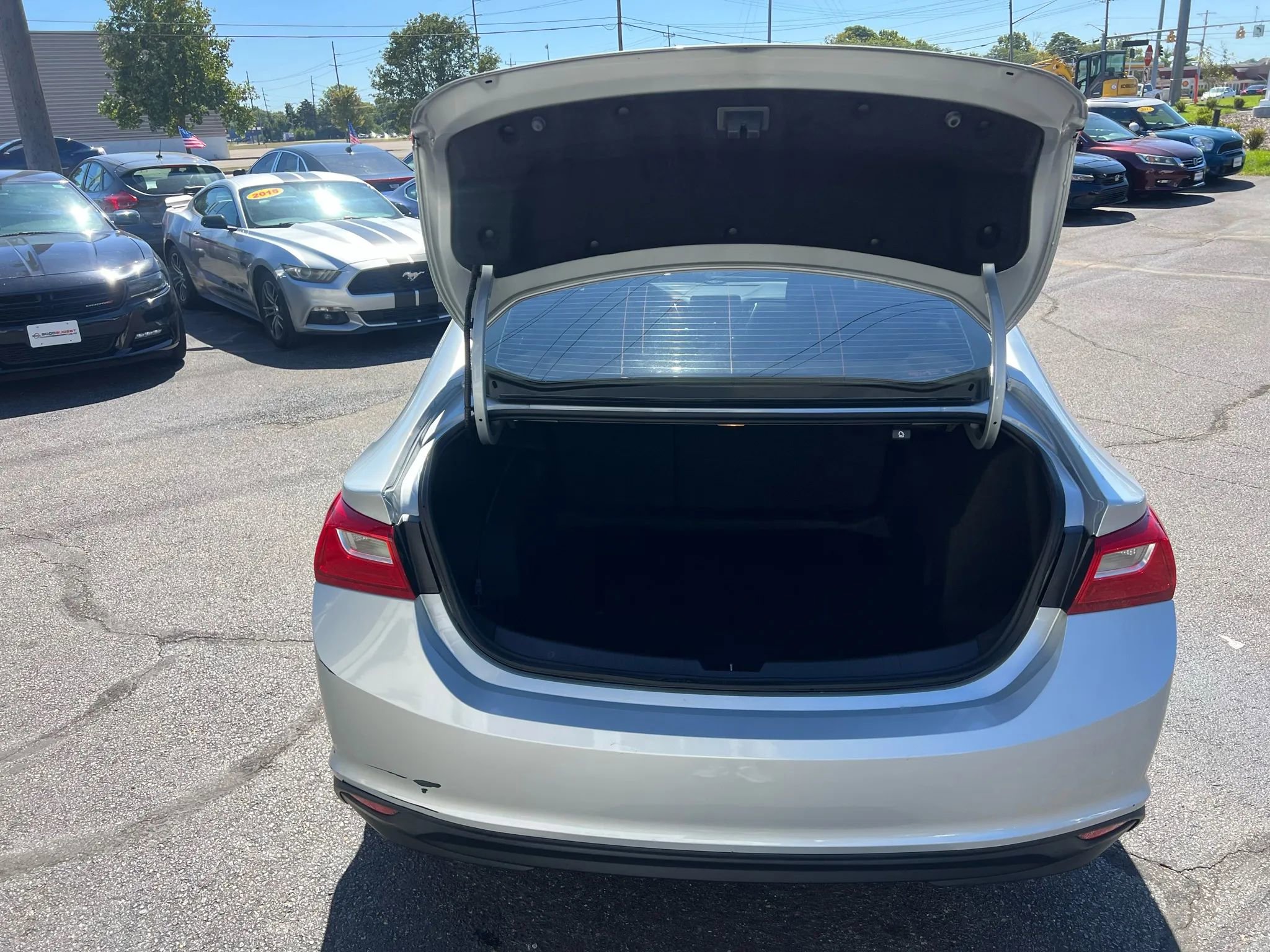 Used 2020 Chevrolet Malibu LS w/ LPO, Convenience Package 1 image 36