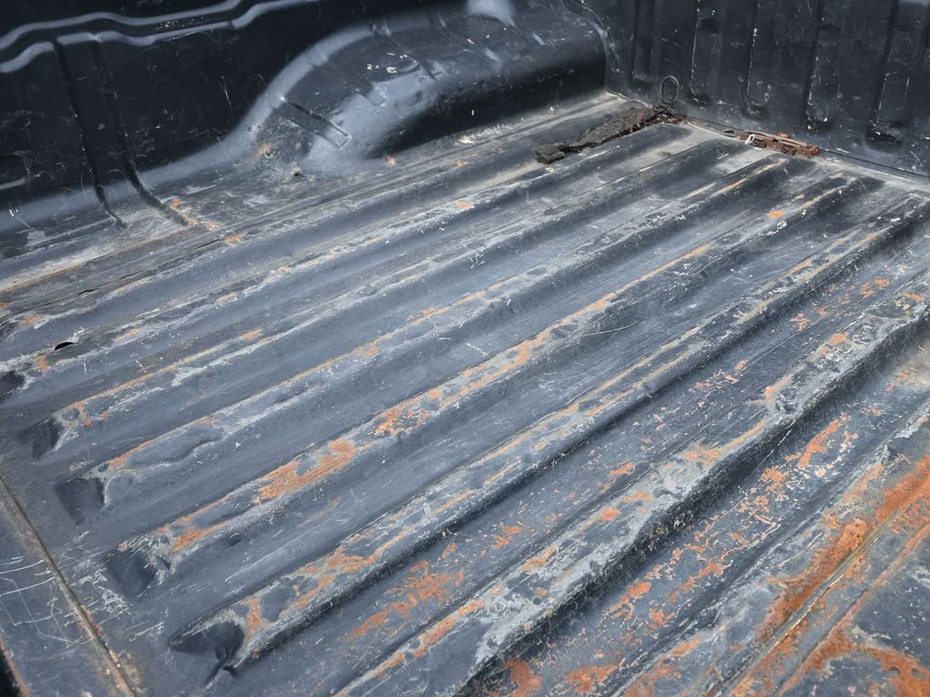 Used 2014 Nissan Frontier SV image 17