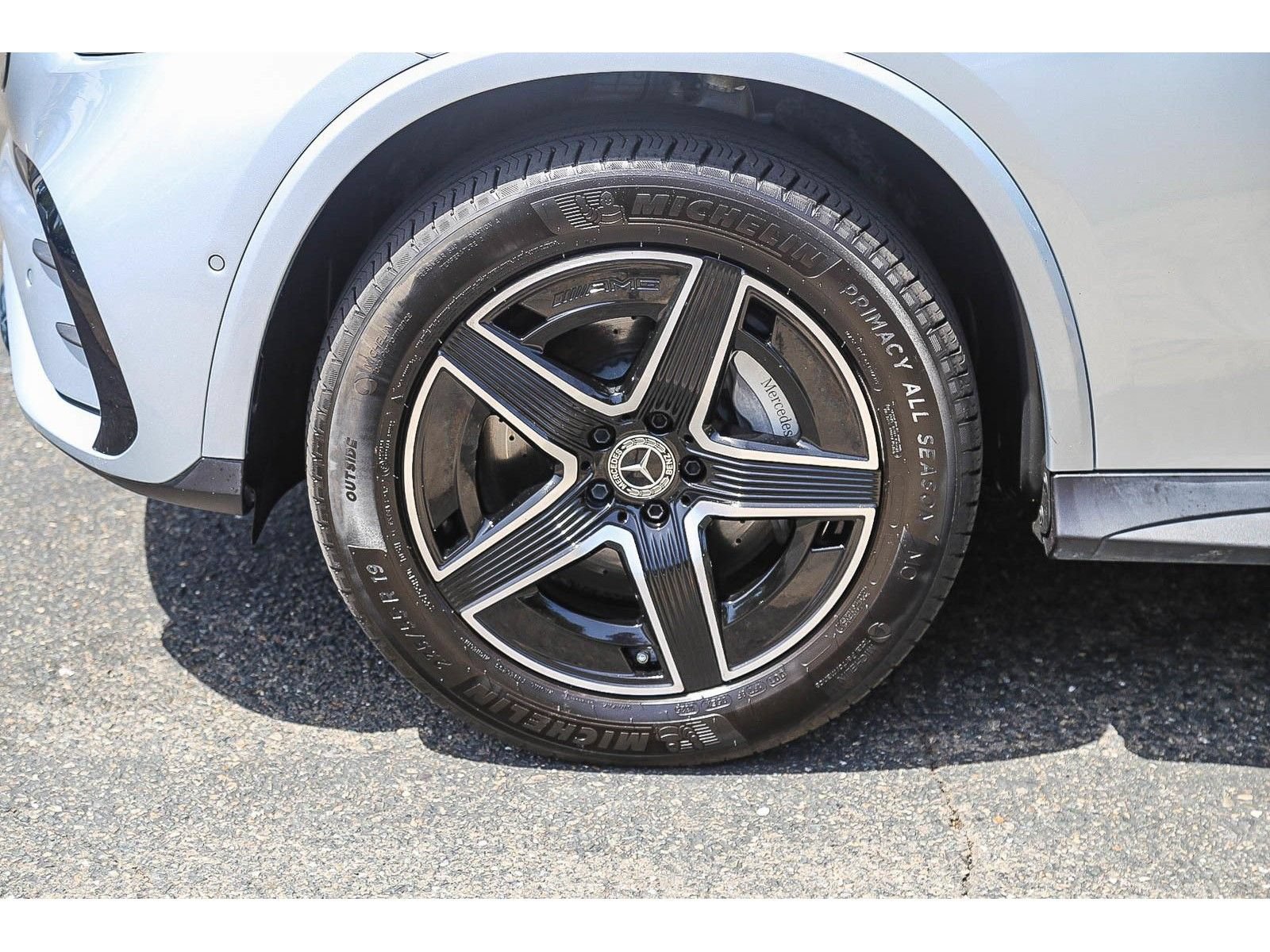 Certified 2025 Mercedes-Benz GLC 300 4MATIC image 9