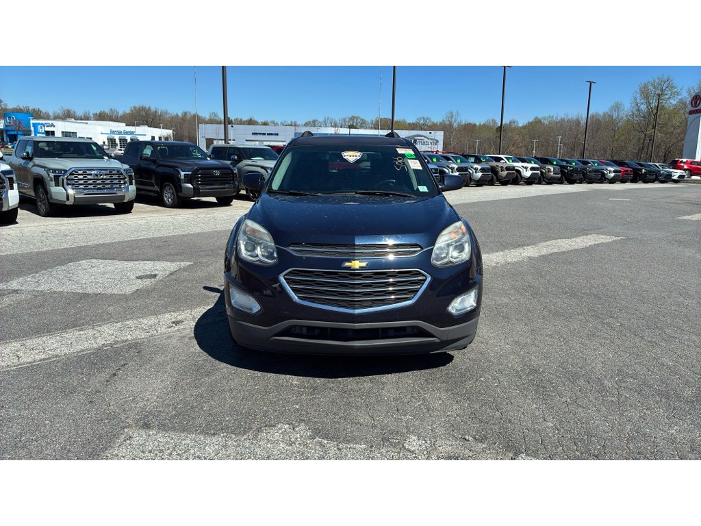 Used 2017 Chevrolet Equinox LT w/ Convenience Package image 2