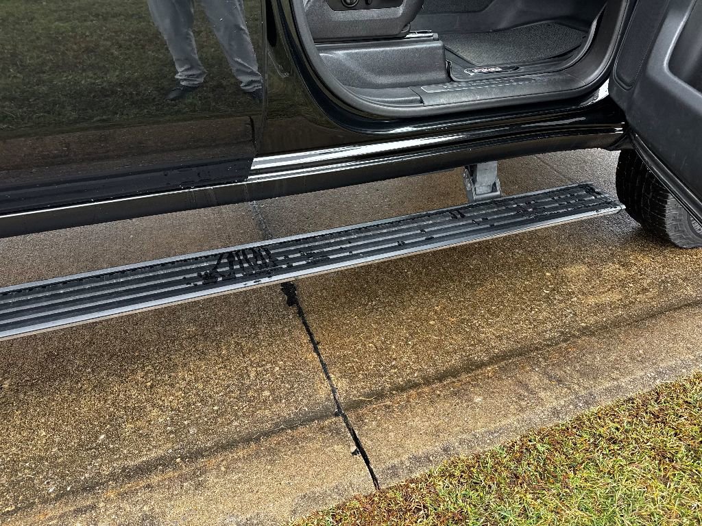 Used 2021 GMC Sierra 2500 Denali w/ Denali Black Diamond Edition image 29