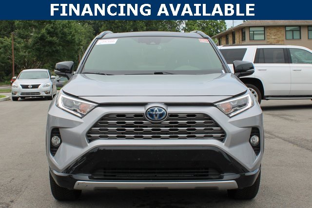 Used 2019 Toyota RAV4 XSE image 3