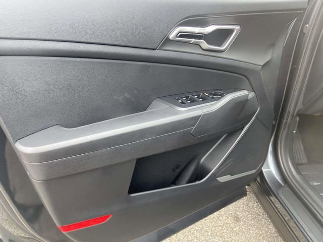 New 2026 Kia Sportage LX FWD image 12