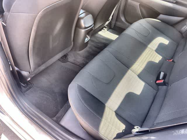 Used 2026 Hyundai Elantra SE FWD image 32