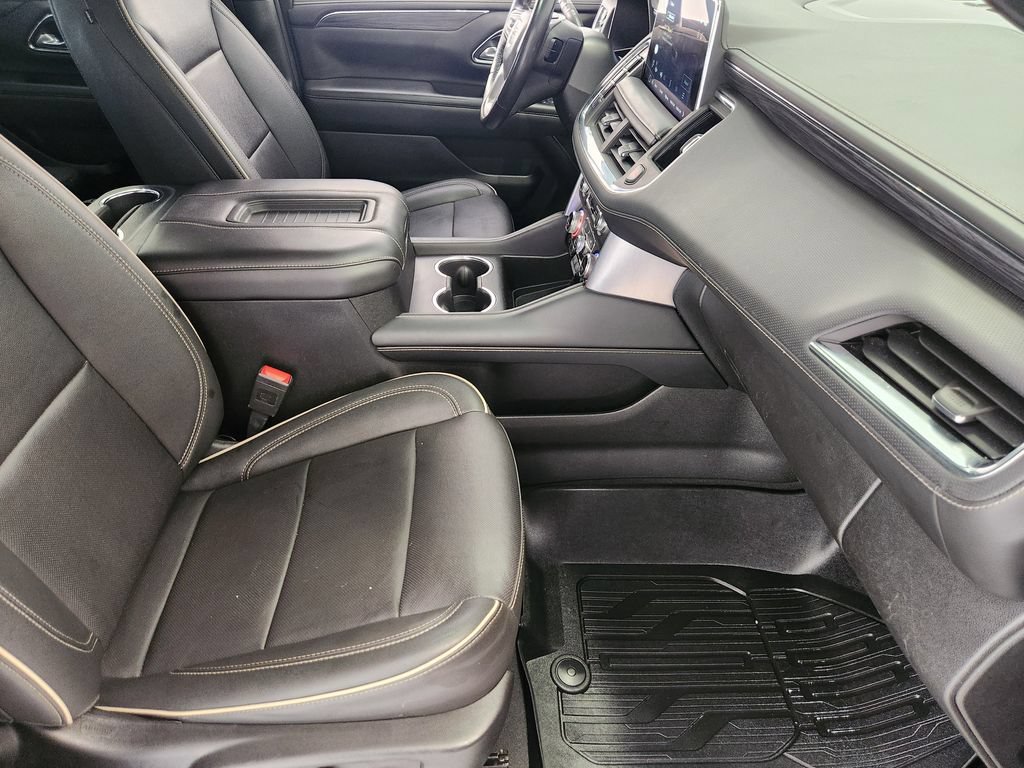 Used 2022 GMC Yukon SLT w/ SLT Luxury Package AWD/4WD image 14