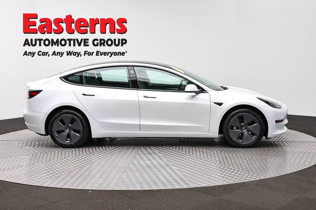 Used 2023 Tesla Model 3 Standard Range RWD image 4