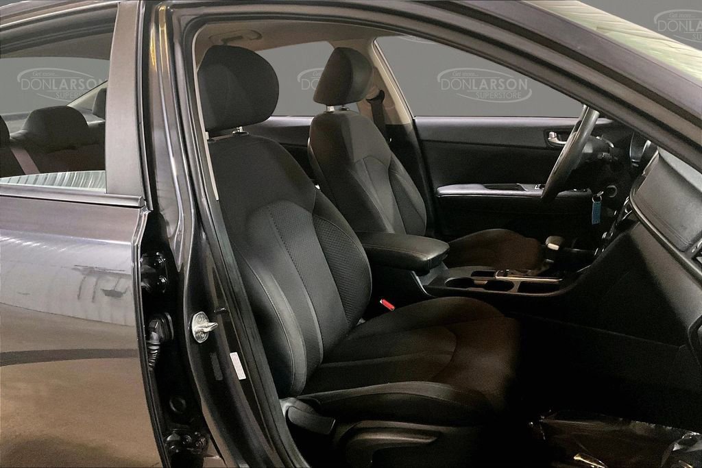 Used 2018 Kia Optima LX image 15