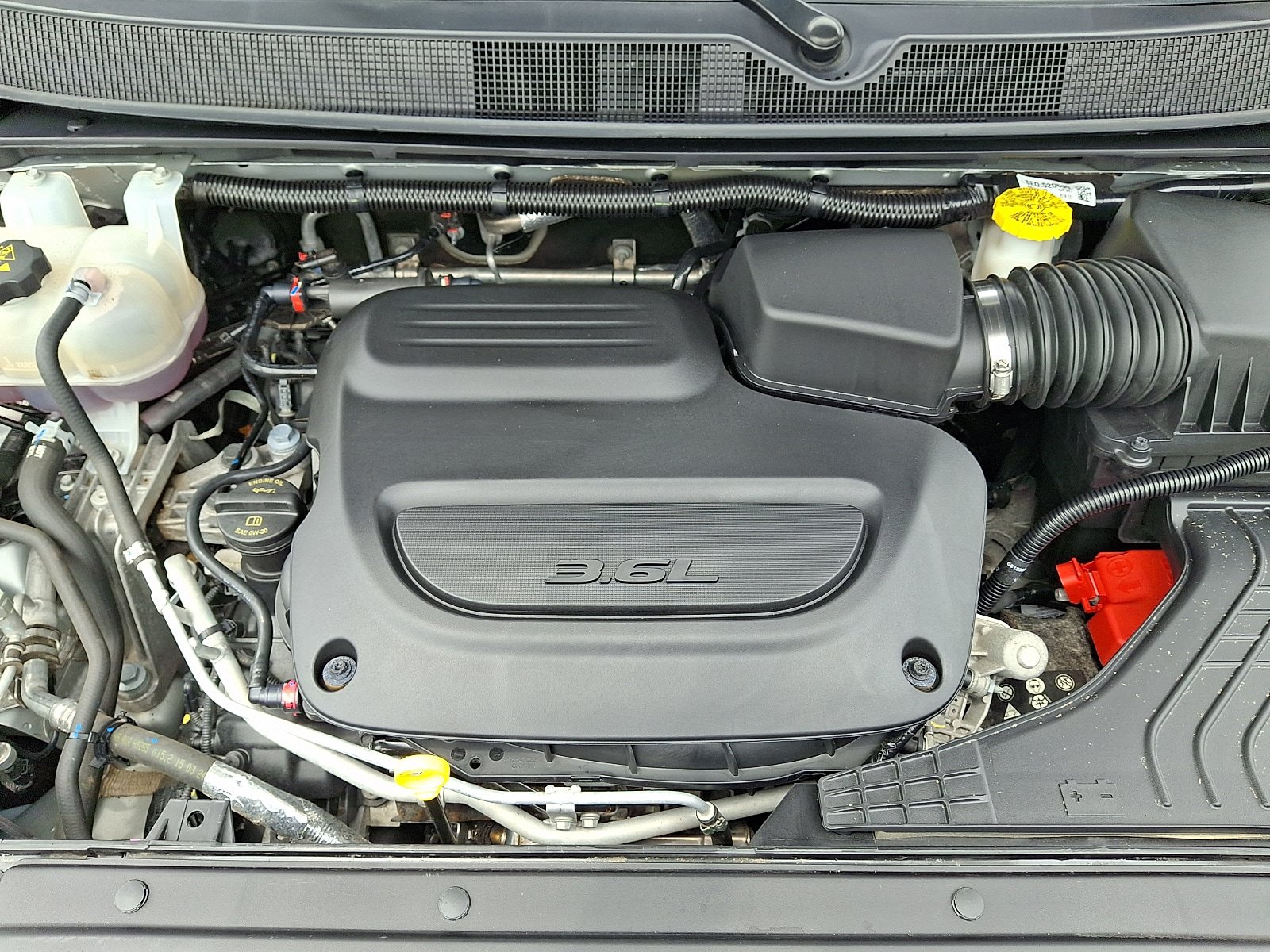 Used 2024 Chrysler Pacifica Touring-L FWD image 27