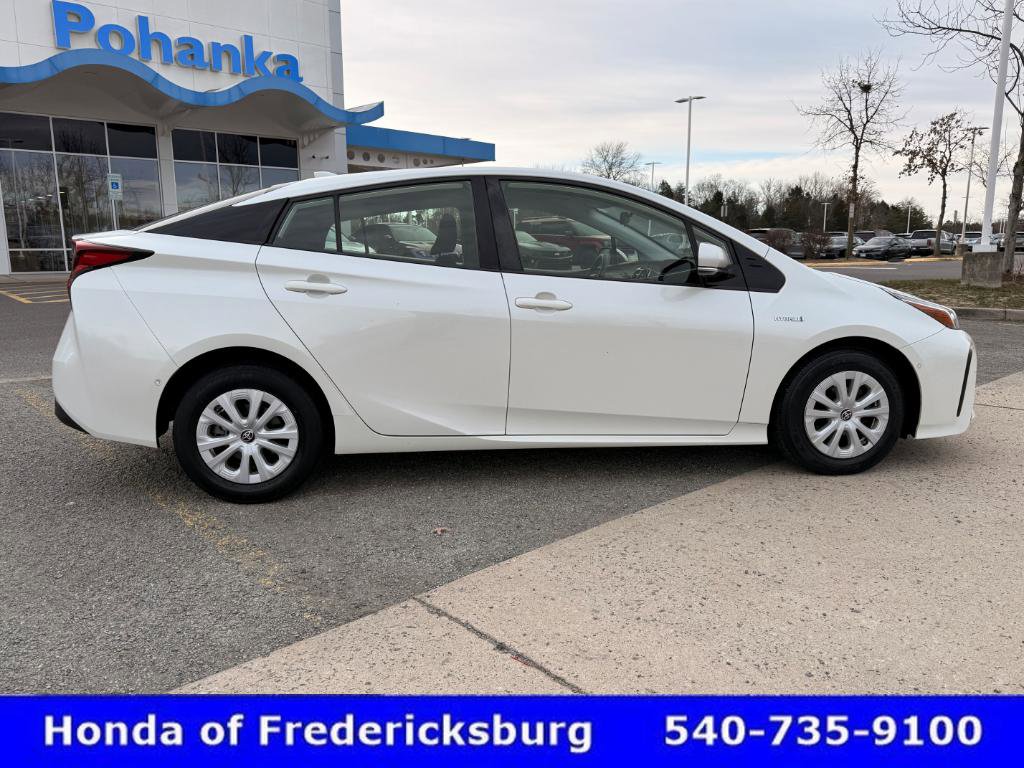 Used 2019 Toyota Prius LE w/ Carpet Mat Package image 7