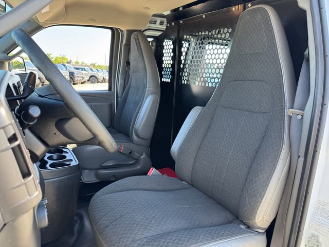 Used 2024 GMC Savana 2500 w/ Driver Convenience Package RWD image 15