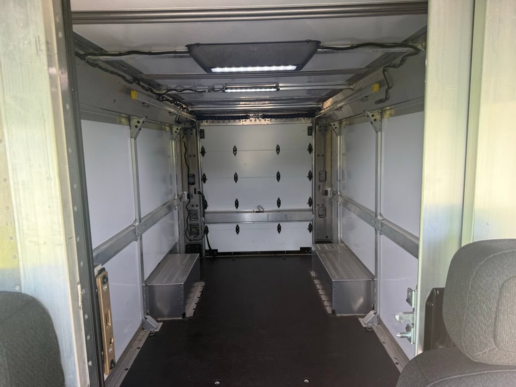 Used 2024 Chevrolet Brightdrop 600 w/ Commercial Equipment Package AWD/4WD image 14