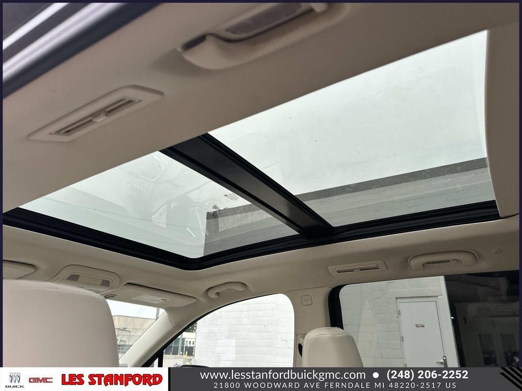 Certified 2025 Cadillac XT6 Premium Luxury AWD/4WD image 15