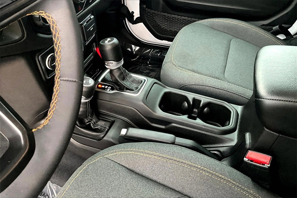 Used 2024 Jeep Wrangler Sport S image 17