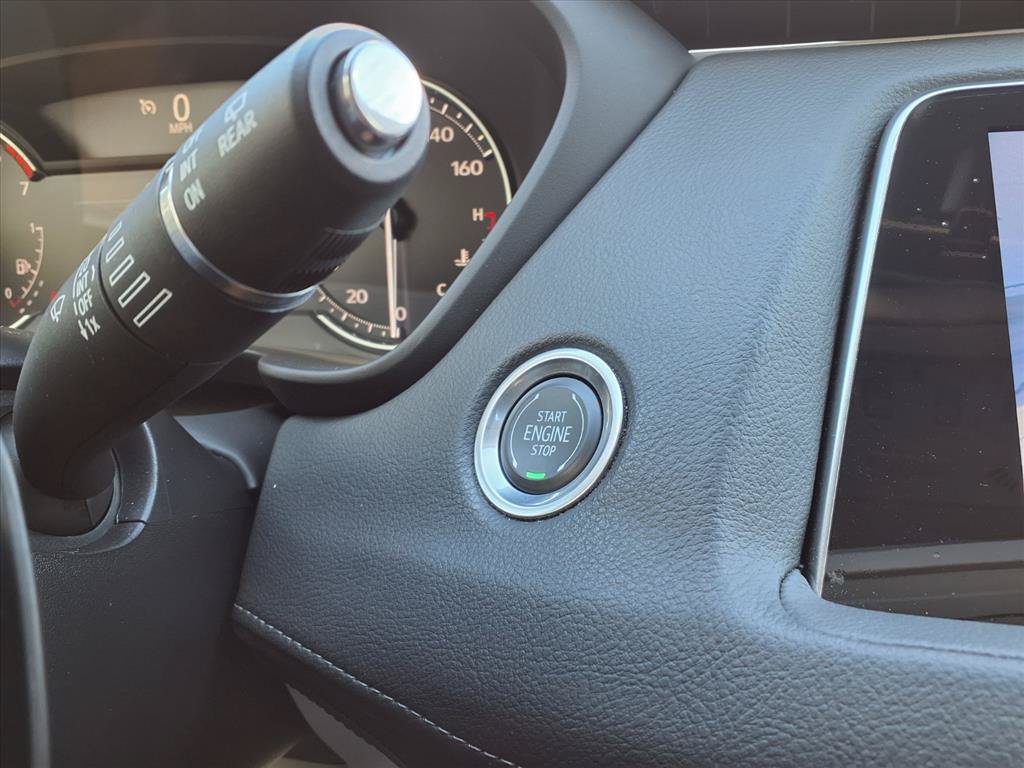 Certified 2023 Cadillac XT4 Luxury FWD image 25