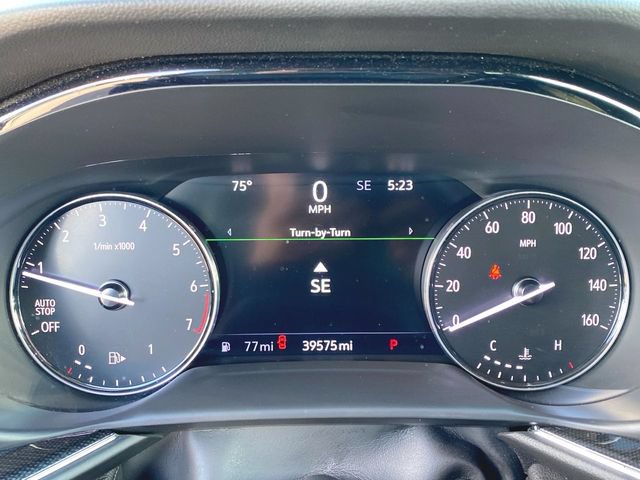 Used 2022 Buick Envision Essence w/ Sport Touring Package FWD image 11