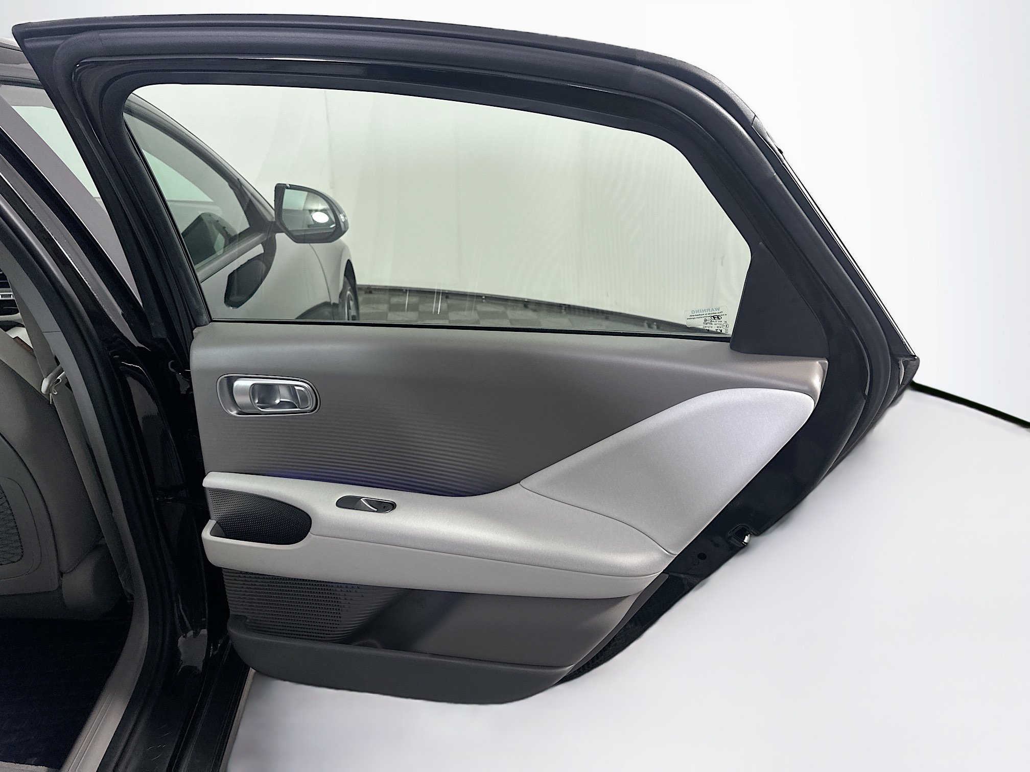 Used 2023 Hyundai Ioniq 6 SEL RWD image 32