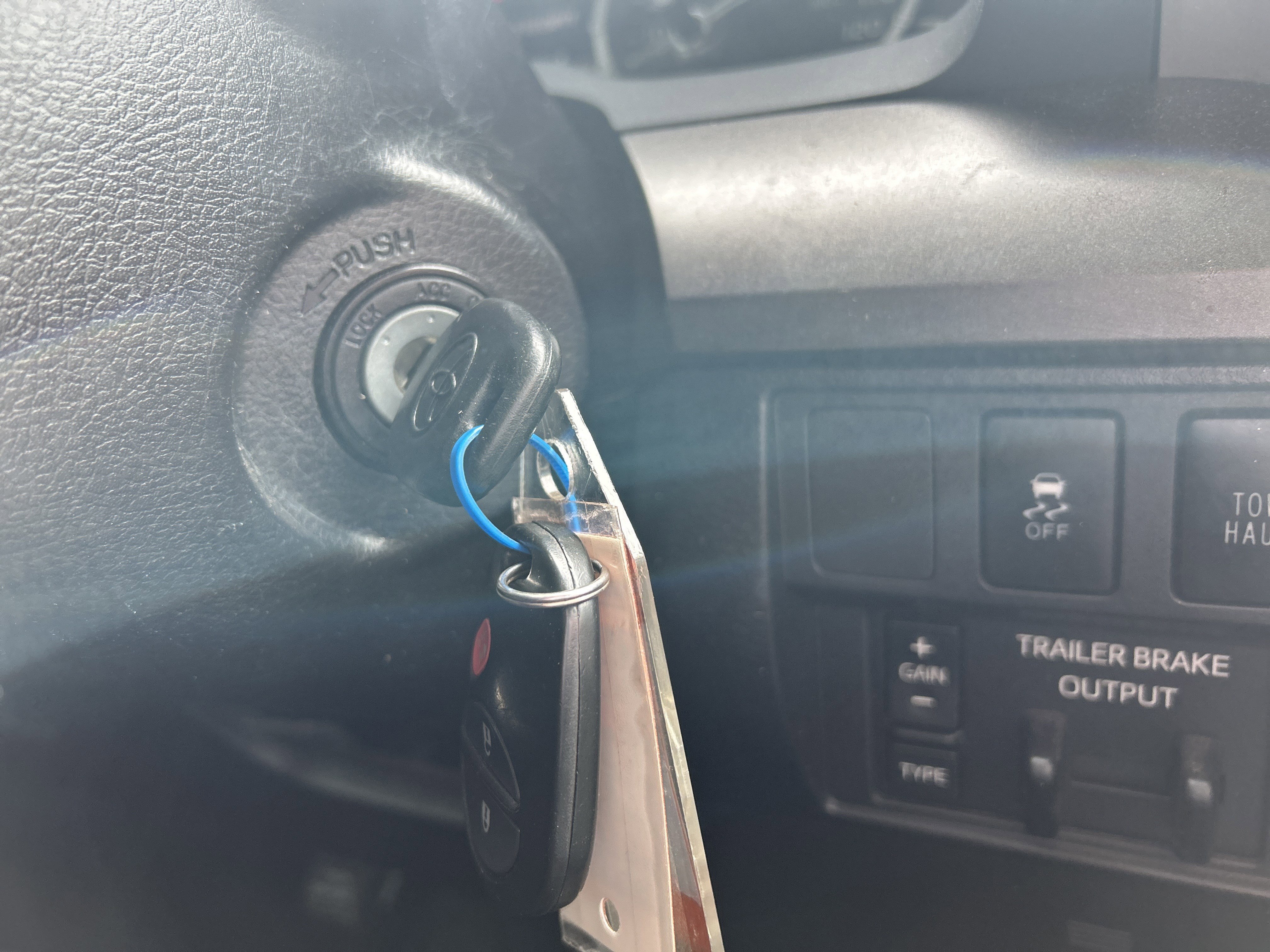 Used 2017 Toyota Tundra SR5 w/ TRD Off Road Package image 15