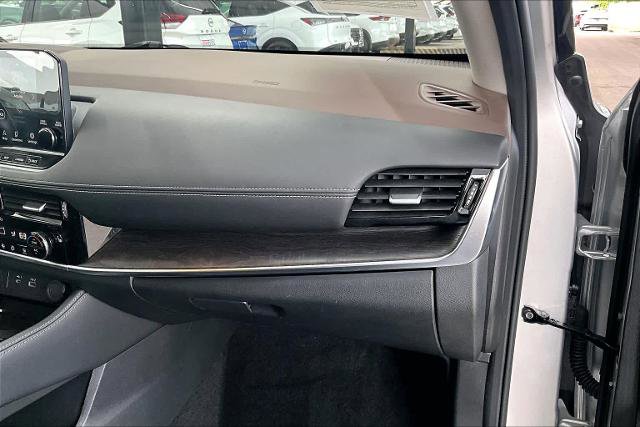 Certified 2023 Nissan Rogue Platinum w/ Platinum Premium Package AWD/4WD image 19