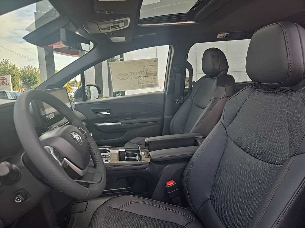 New 2026 Toyota Sienna Platinum AWD/4WD image 12