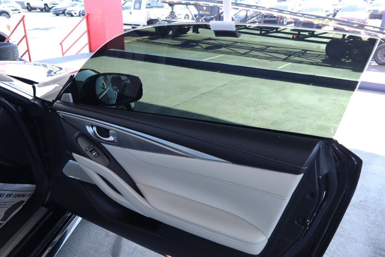 Used 2017 INFINITI Q60 3.0t w/ Premium Plus Package 3.0T image 36