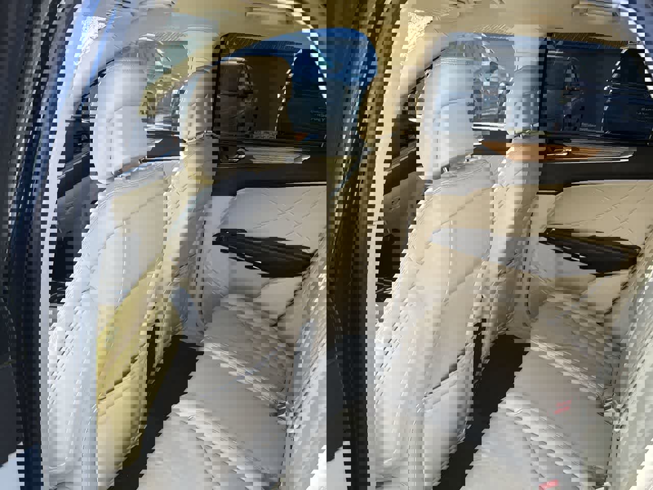 Used 2015 Lincoln MKC FWD w/ Equipment Group 101A Select image 16