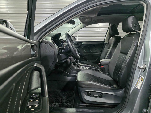 Used 2022 Volkswagen Tiguan SE FWD image 13