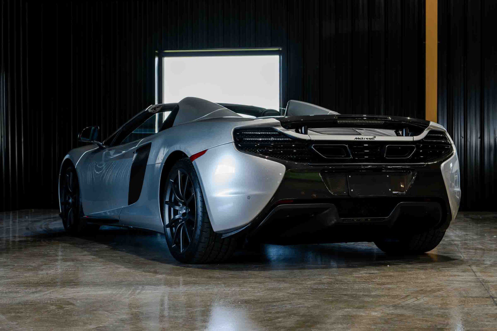 Used 2016 McLaren 650S Spider RWD image 63