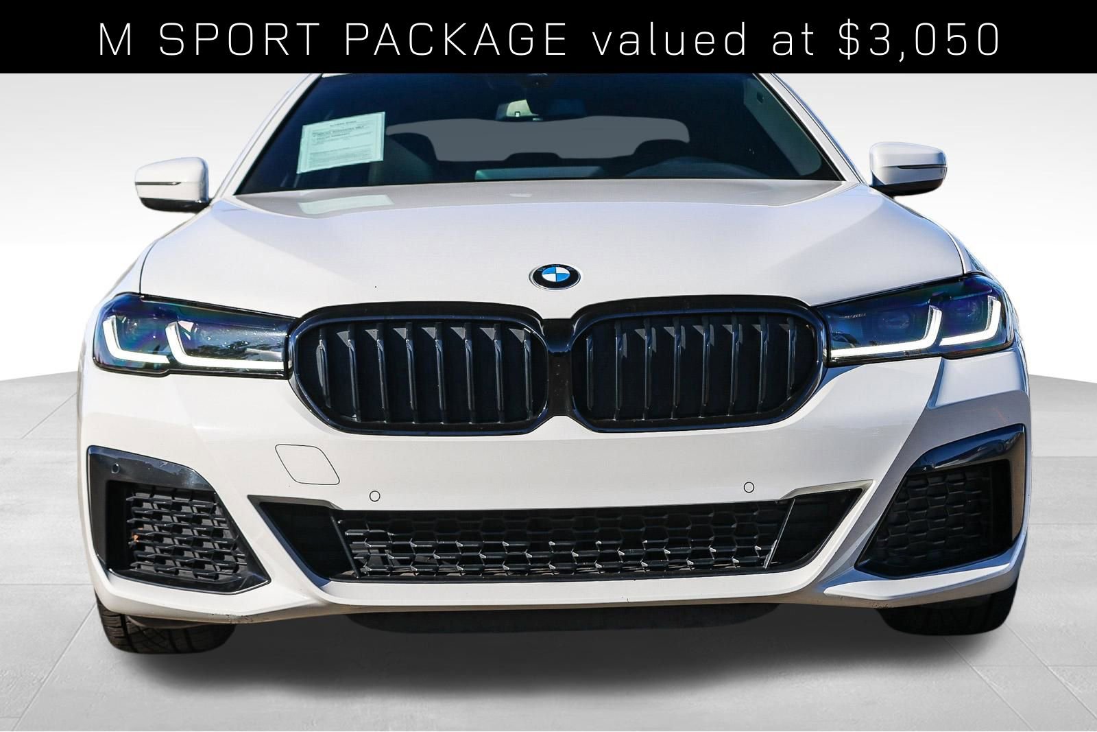 Used 2023 BMW 530i w/ M Sport Package image 2