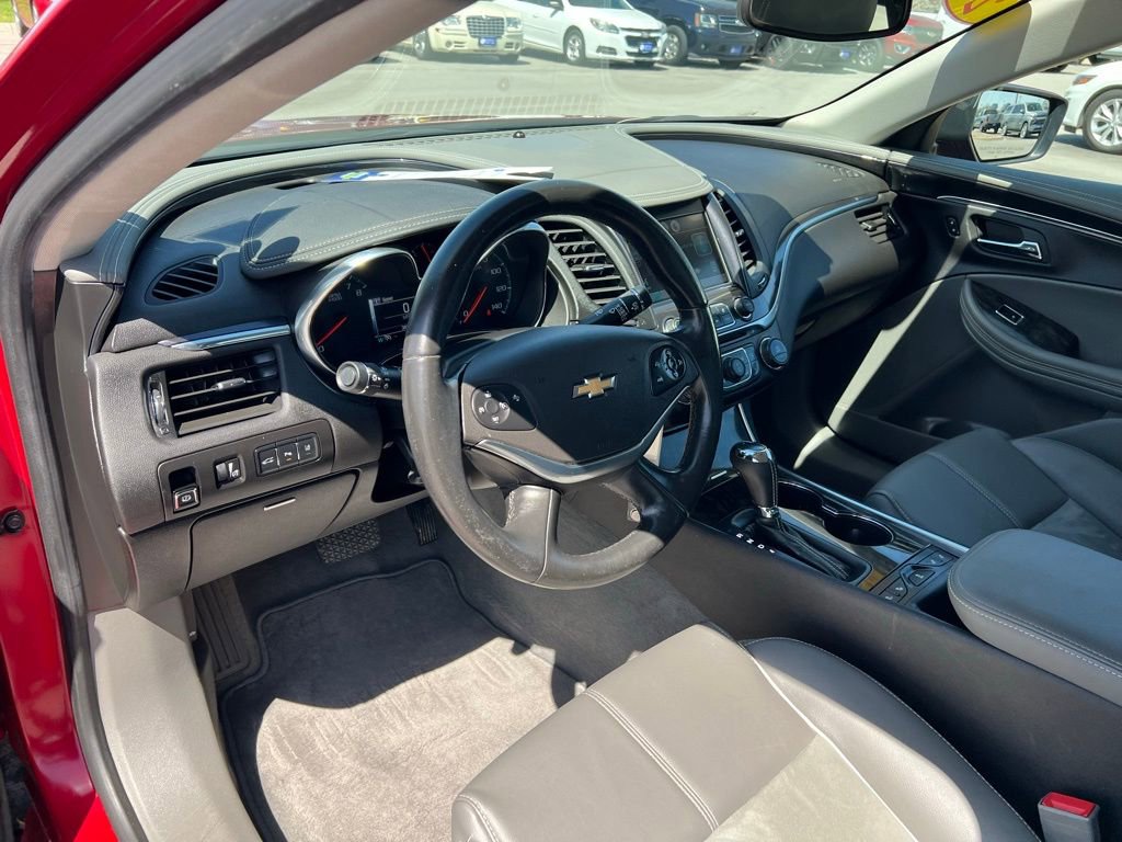 Used 2015 Chevrolet Impala LT w/ Convenience Package FWD image 17