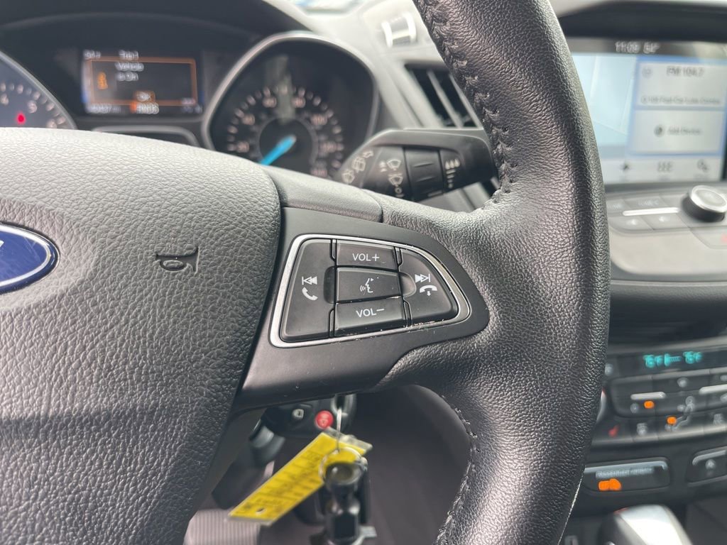 Certified 2018 Ford Escape SEL image 17