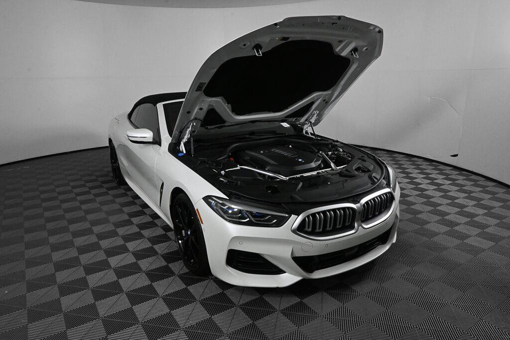 Used 2024 BMW 840i xDrive Convertible AWD/4WD image 29