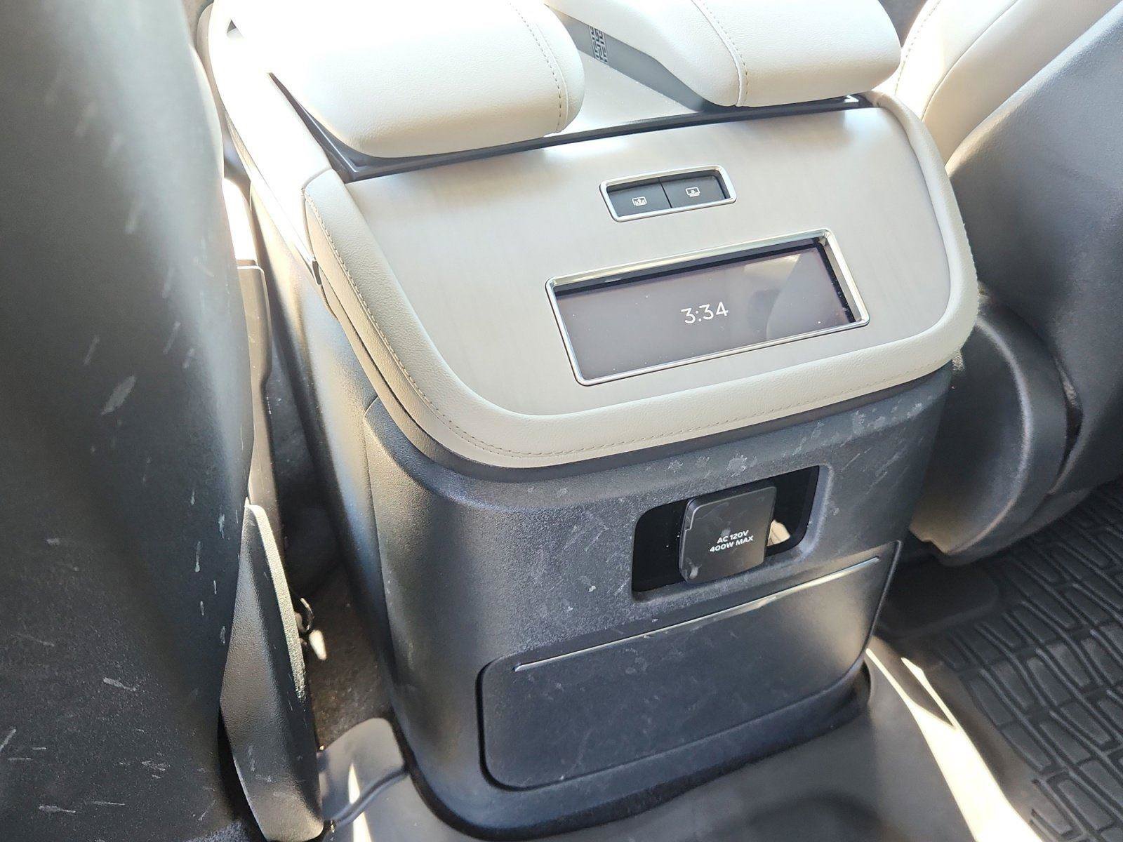 Used 2025 Lincoln Navigator L Reserve AWD/4WD image 13