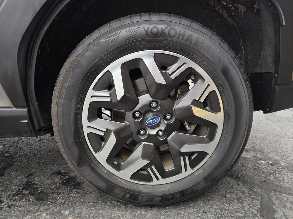 Certified 2025 Subaru Forester Premium image 6