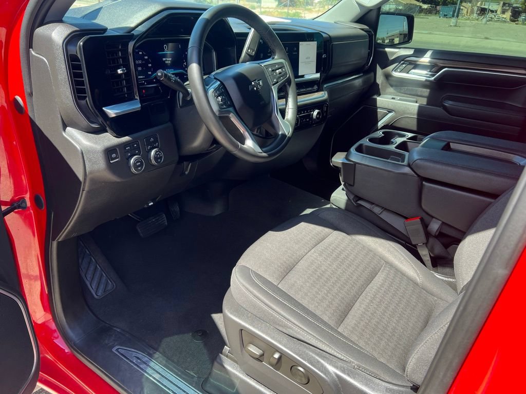Used 2023 Chevrolet Silverado 1500 RST AWD/4WD image 10