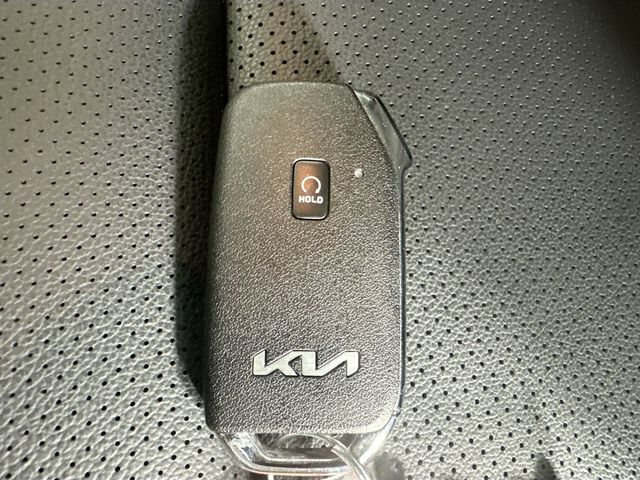 Used 2023 Kia Sportage EX AWD/4WD image 16