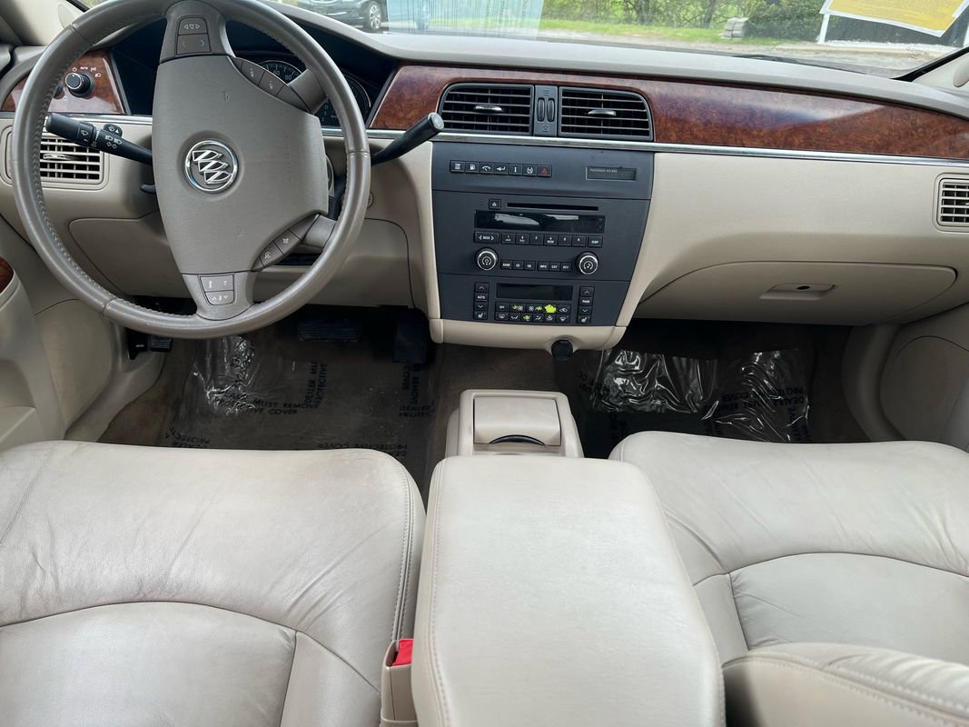 Used 2005 Buick LaCrosse CXL w/ Gold Convenience Package FWD image 9
