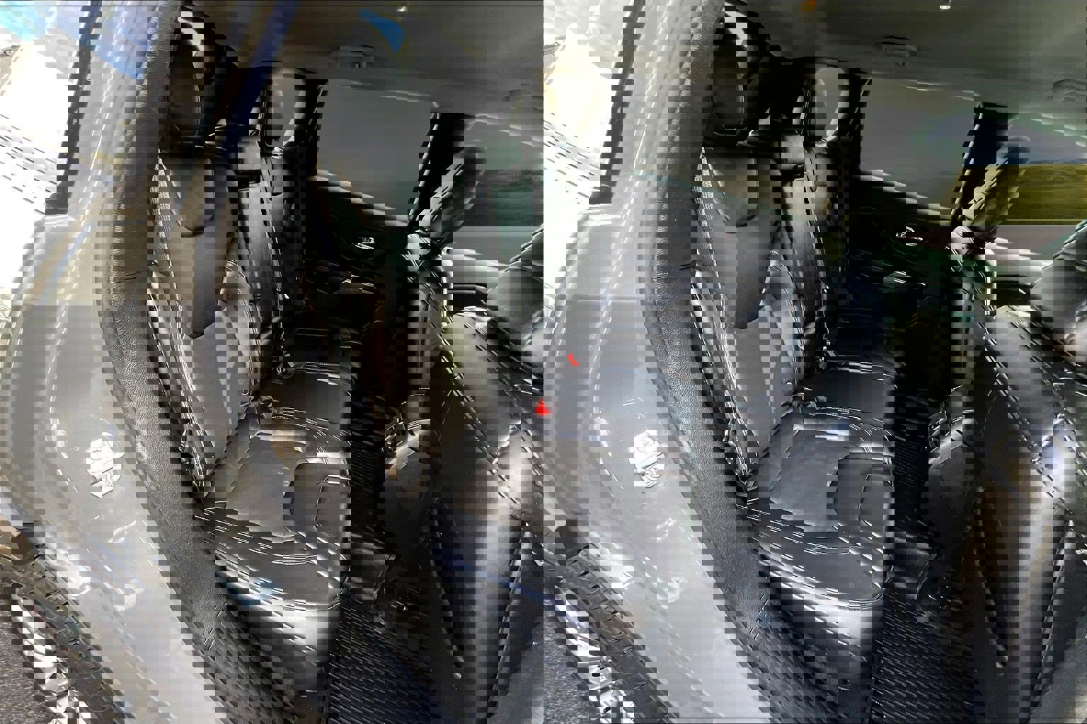 Used 2019 Jeep Cherokee Latitude Plus w/ Cold Weather Group image 16