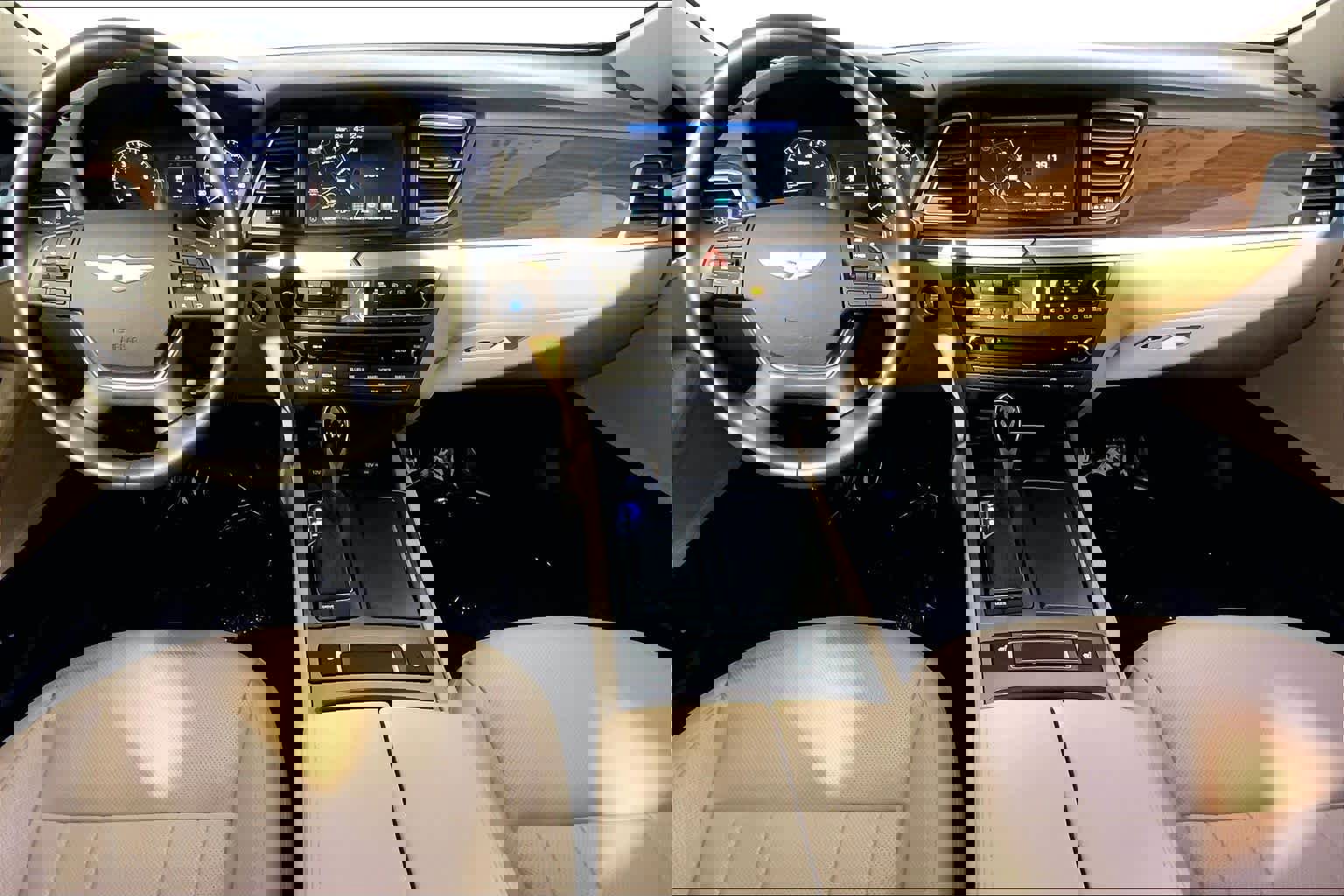 Used 2016 Hyundai Genesis 3.8 image 16