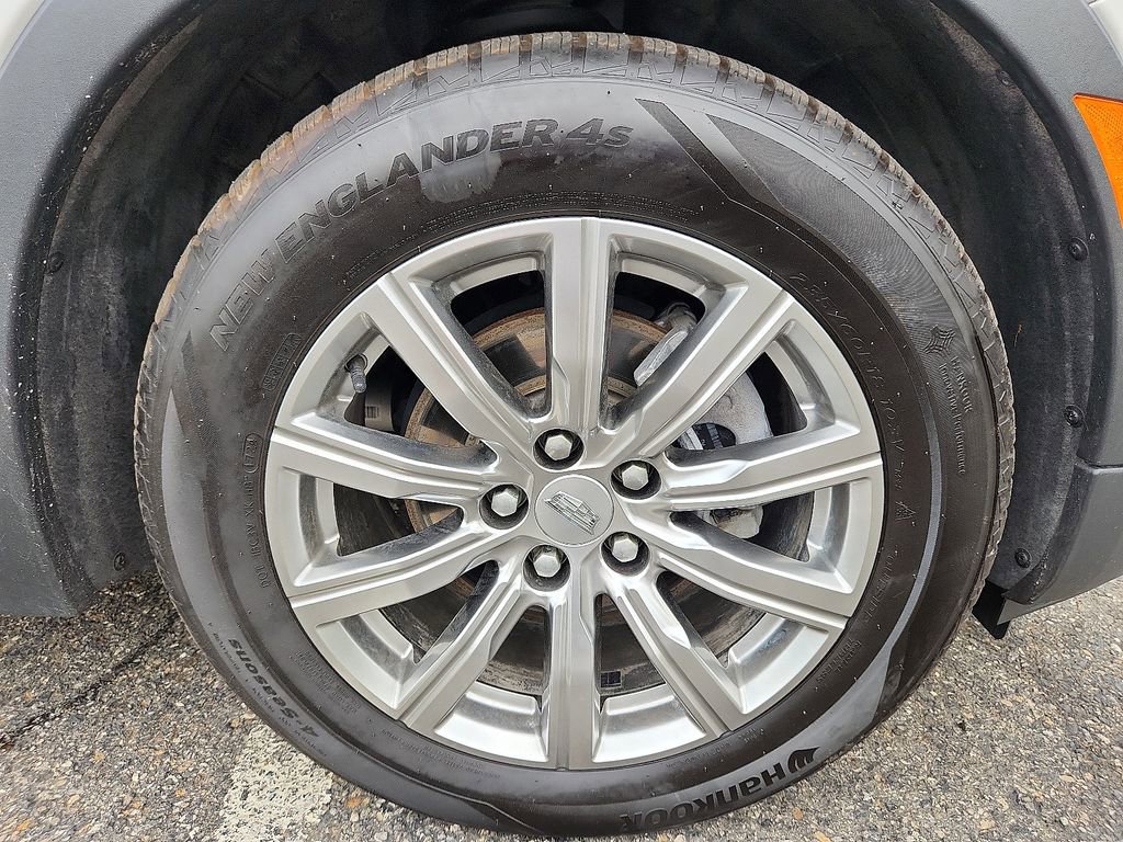 Used 2022 Cadillac XT4 Premium Luxury w/ Cold Weather Package image 8