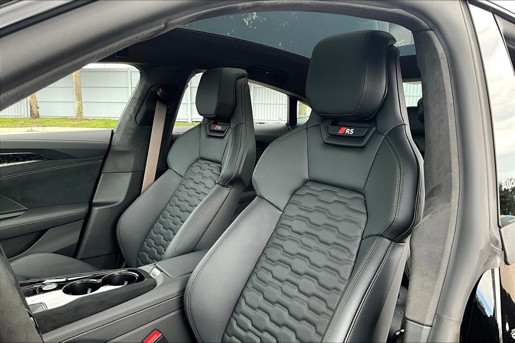 New 2026 Audi RS e-tron GT performance image 20