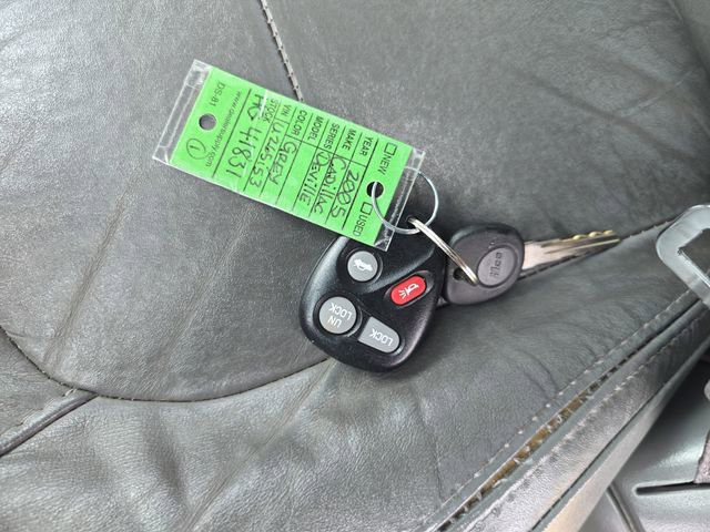 Used 2005 Cadillac De Ville FWD image 25