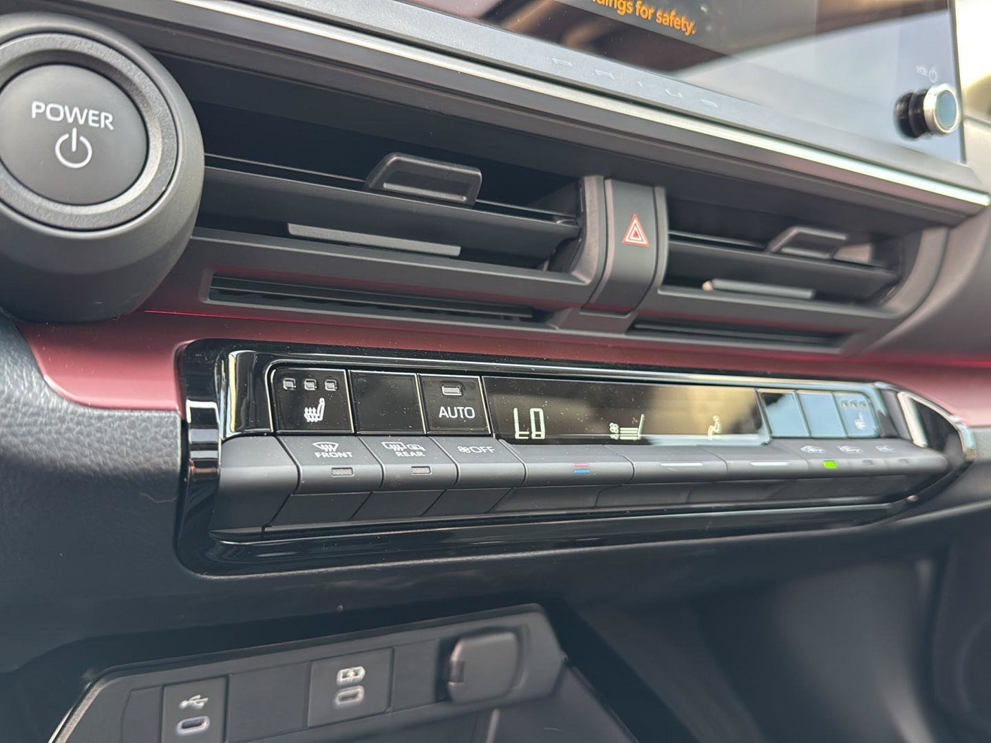 New 2025 Toyota Prius Plug-In Hybrid FWD image 24