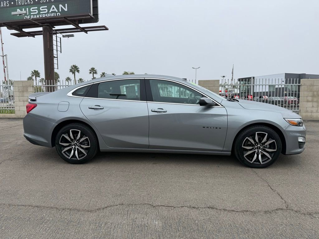 Used 2025 Chevrolet Malibu RS image 7