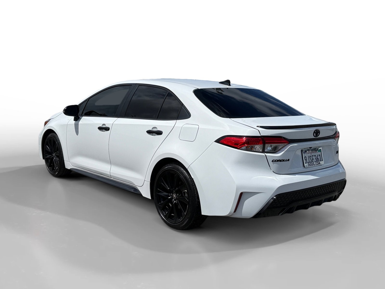 Used 2022 Toyota Corolla SE w/ Carpet Mat Package (TMS) image 3