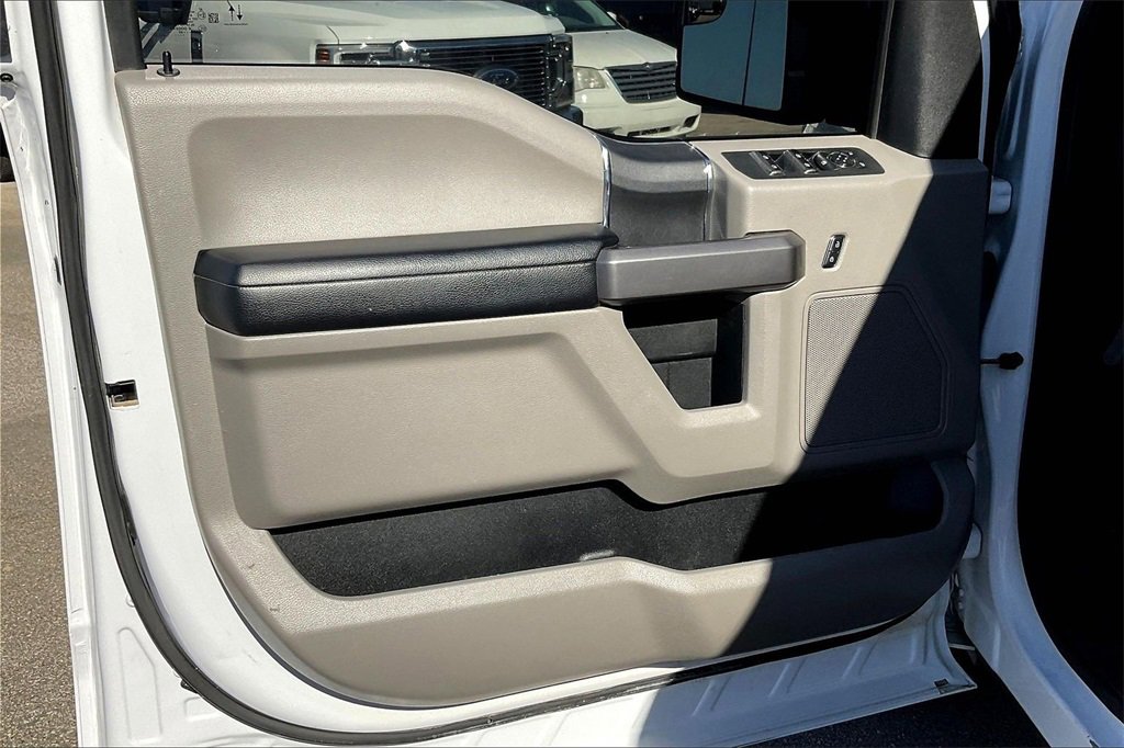 Used 2020 Ford F150 XLT w/ Trailer Tow Package image 22