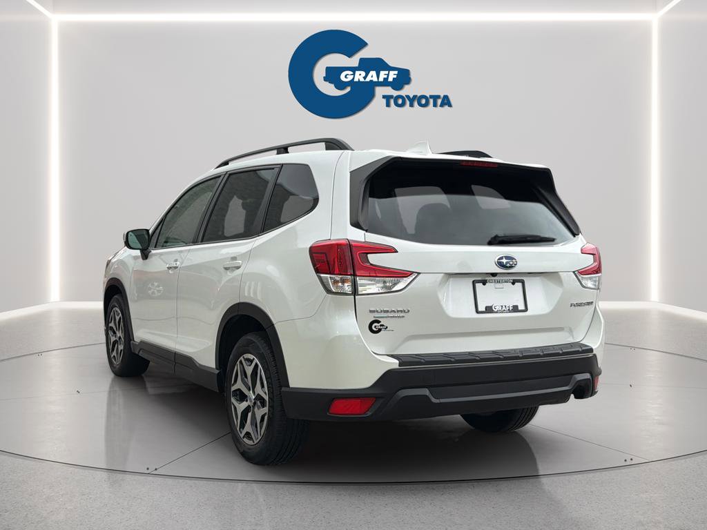 Used 2021 Subaru Forester Premium AWD/4WD image 5